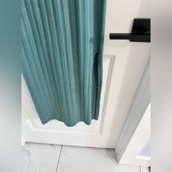 Abercrombie Ribbed Midi Sweater Dress - Picture 3 of 3